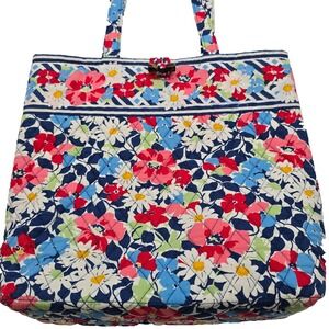 Vera Bradley Go Round Tote Bag Summer Floral Quilted Shoulder Purse Retired